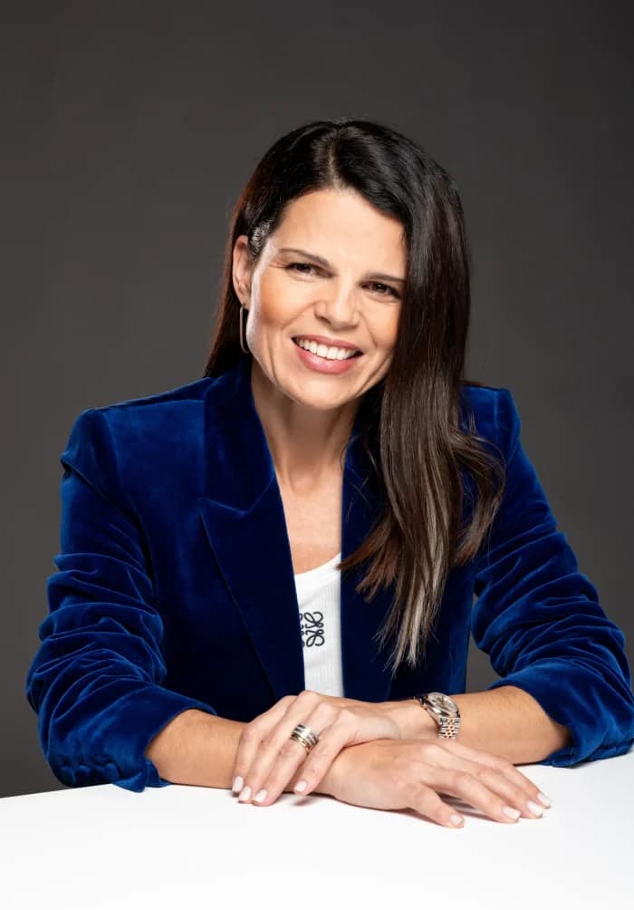 dra carolina baptista - Especialista em Cirurgia da Mão e Microcirurgia